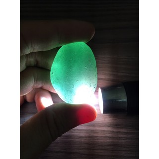 Thuỷ tinh núi lửa viên tròn