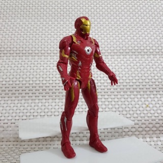 Mô hình Người sắt iron man marvel bẻ khớp