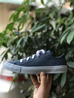 Giày Sneaker Nữ C.V Chính Hãng💯
