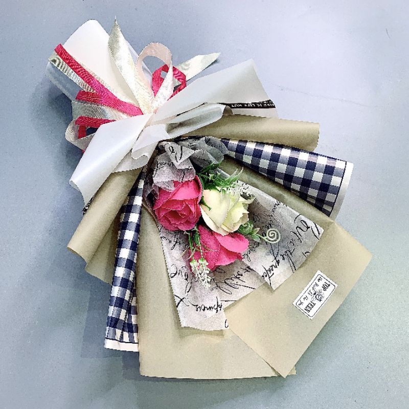 Hoa hồng sáp 3 bông