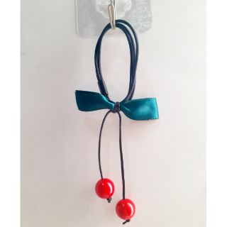 Cột tóc hoa rơi Hàn Quốc cherry đỏ 2 hạt