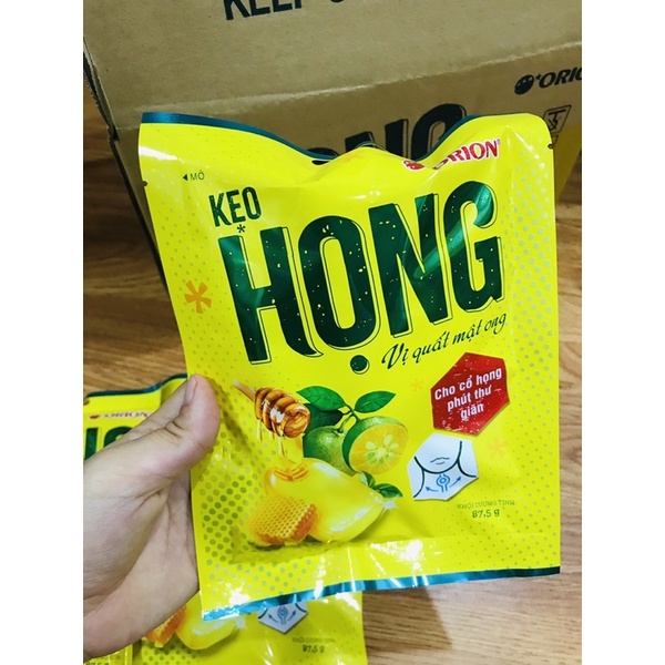 1 Thùng kẹo ngậm Họng Orion vị quất mật ong (20 gói)