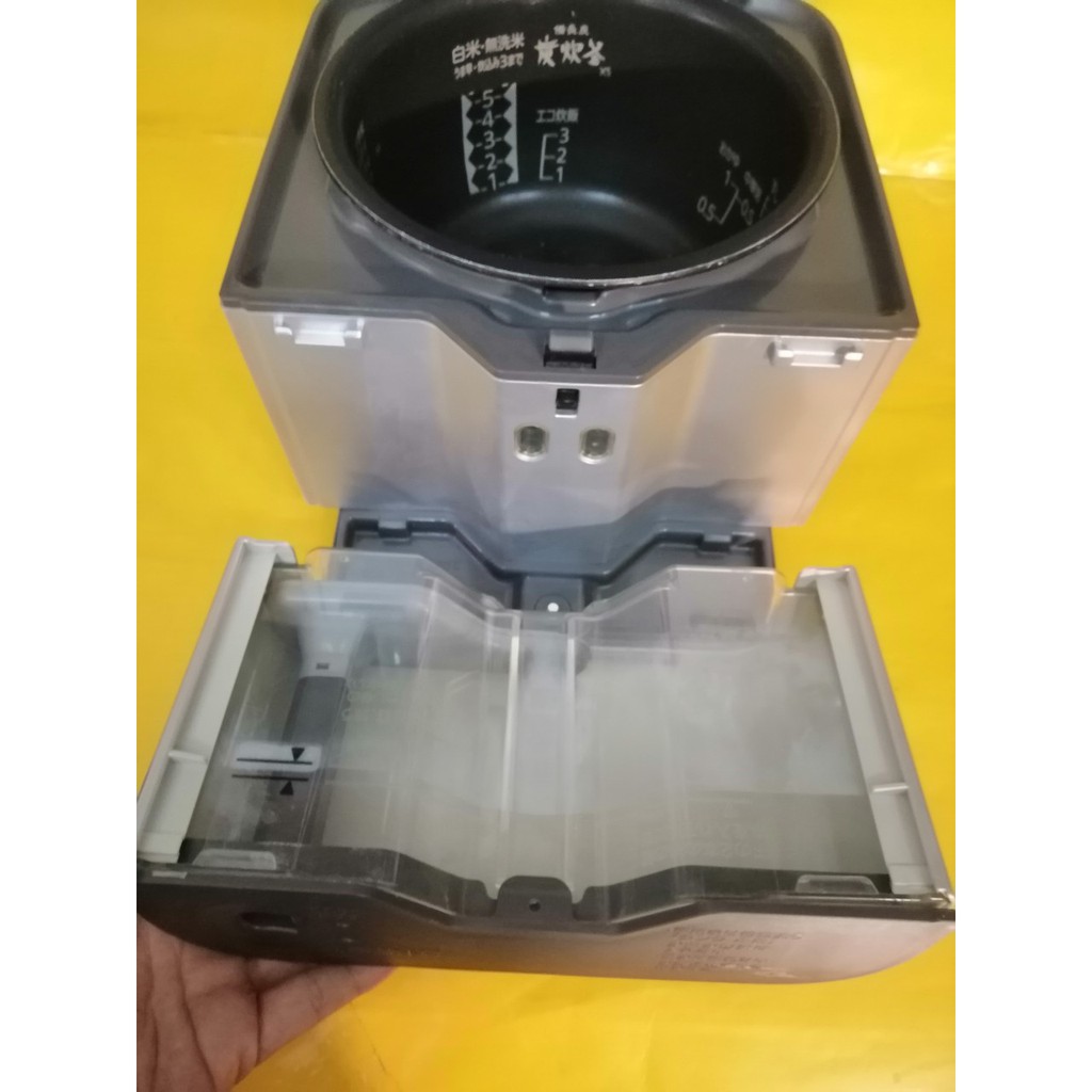 Nồi cơm nội địa Nhật cao tần (IH) Mitsubishi hộc nước NJ-XS10J (1.0L) (6507914)