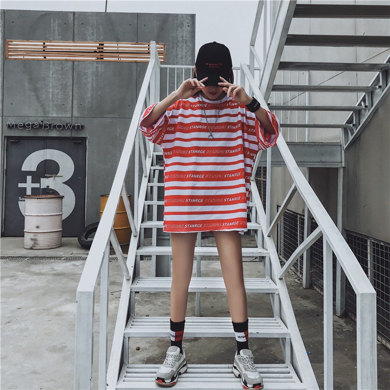 Áo thun tay lỡ form rộng dấu quần ulzzang - Hàng có sẵn - Hàng có sẵn | BigBuy360 - bigbuy360.vn