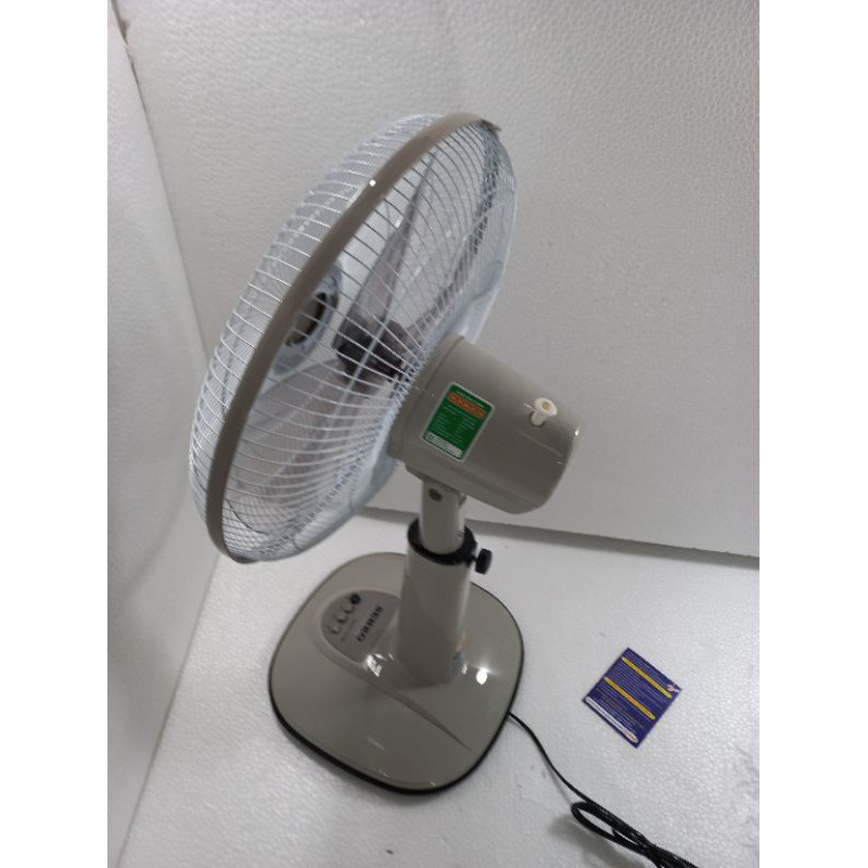 Quạt lửng thân nhựa Senko L1638