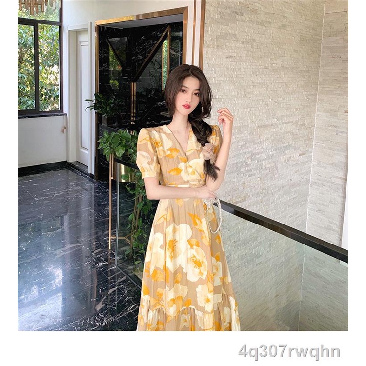 Thời trang dành cho nữ phong cách Hepburn Váy hoa ngọt ngào | BigBuy360 - bigbuy360.vn