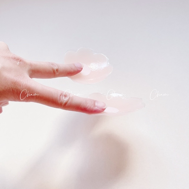 Combo 10 miếng dán nhũ hoa không cần mặc áo lót