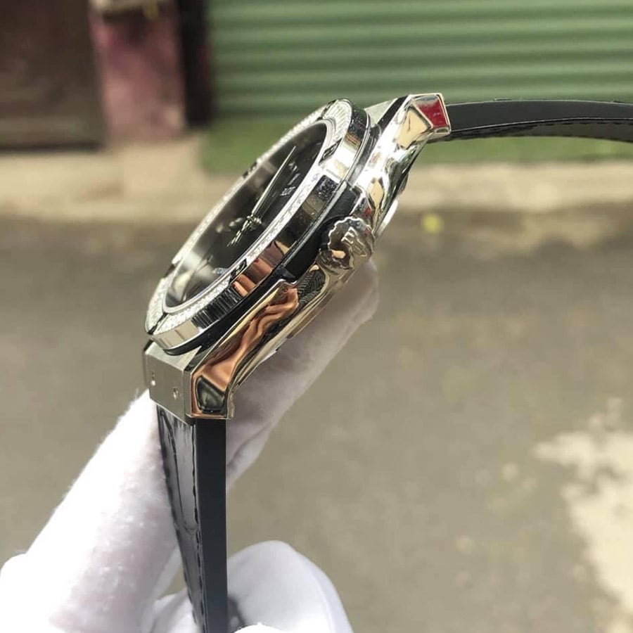 Đồng hồ Hublot Nam đính đá kép 2 vành đá máy cơ automatic mặt đen vỏ trắng 42mm dây da, dây cao su | BigBuy360 - bigbuy360.vn