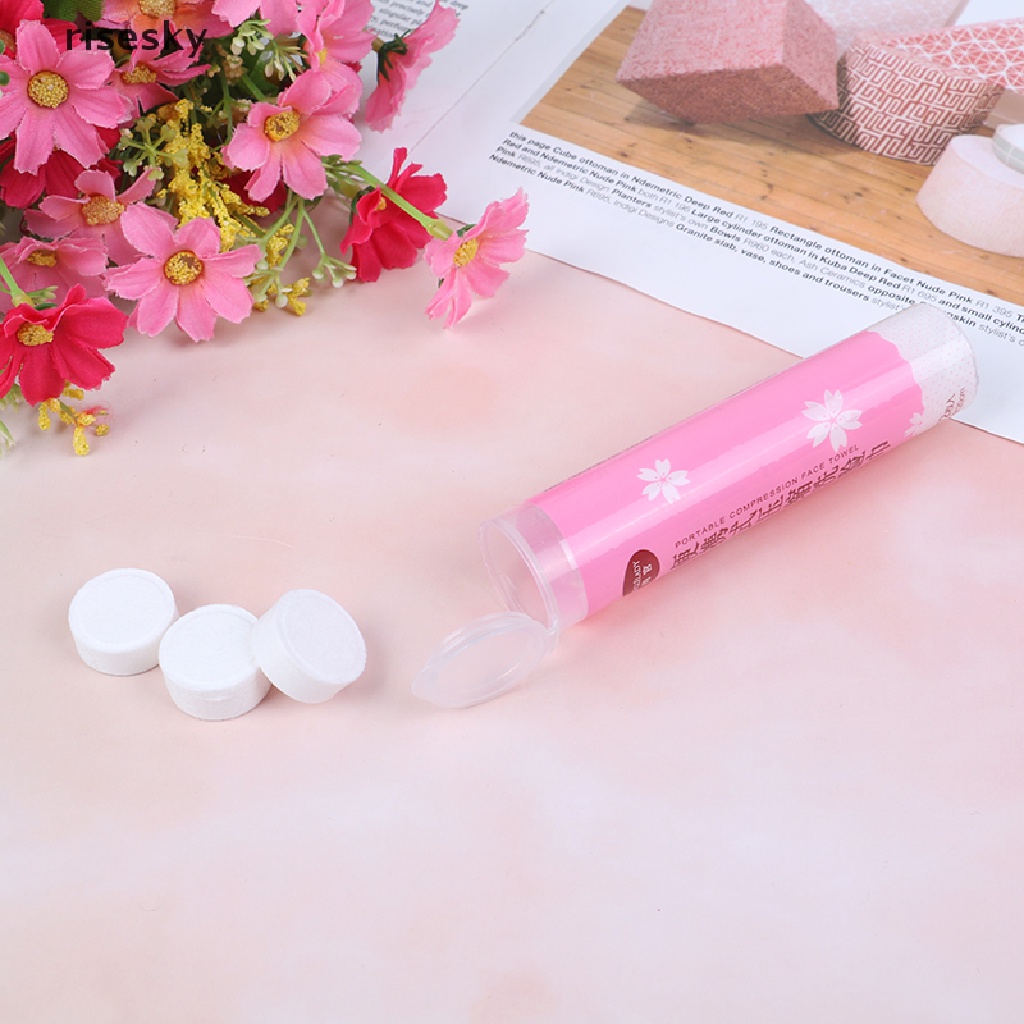 Set 12 Khăn Giấy Nén Mini Dùng Một Lần Tiện Lợi Khi Đi Du Lịch ♨Trên đó