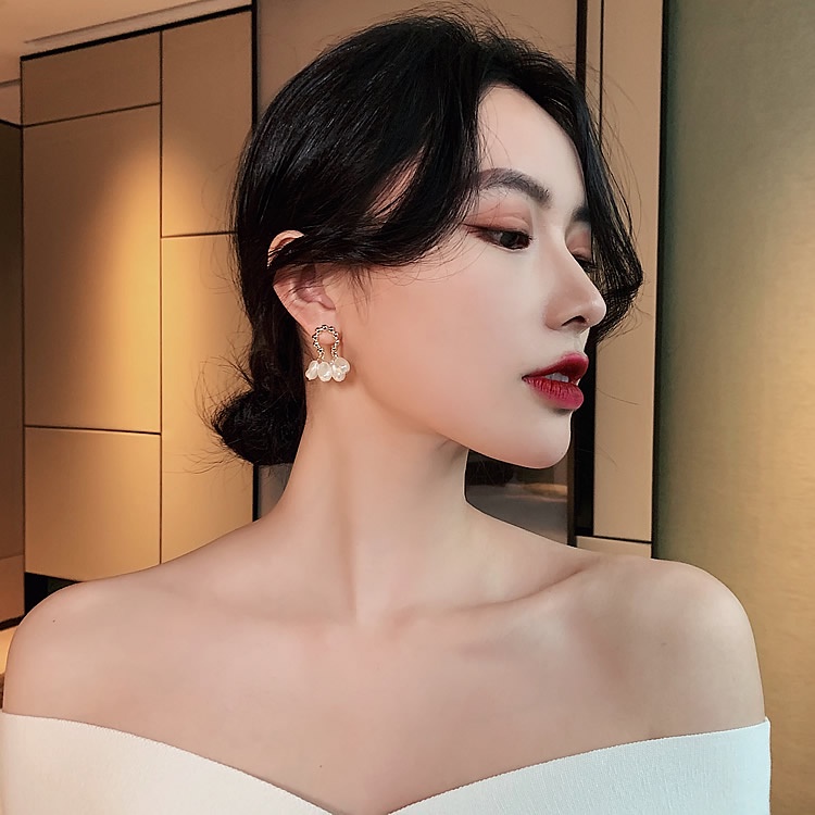 Đôi Bông Tai Ngọc Trai Thời Trang