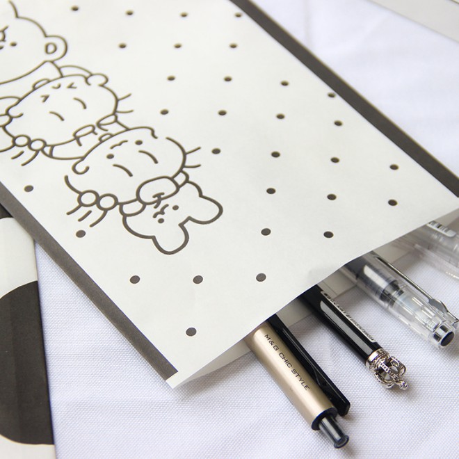 Túi Giấy Đựng Thức Ăn In Hình Thỏ Màu Trắng Đen Dễ Thương