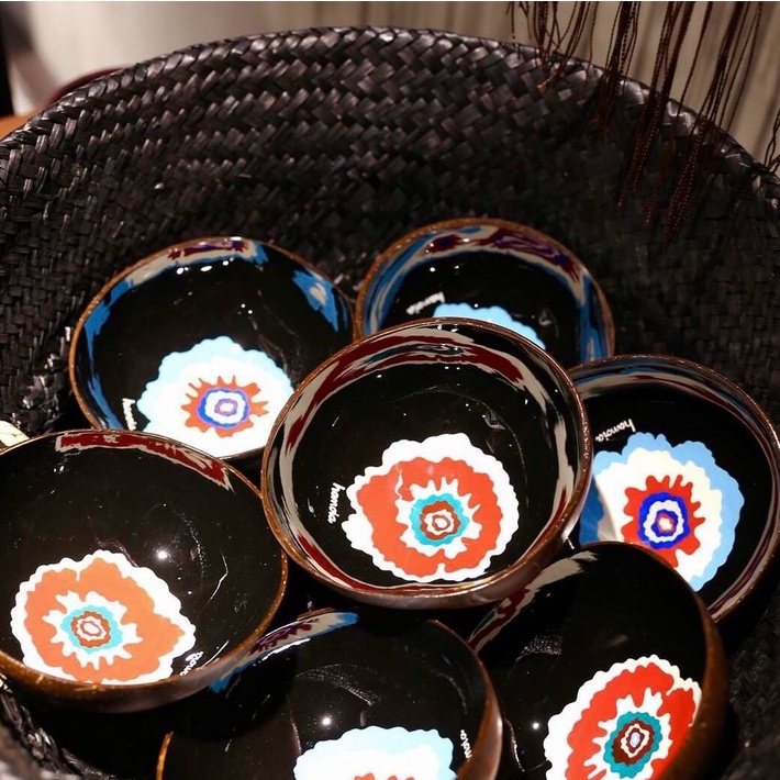 Bát dừa sơn mài họa tiết hoa Hanoia