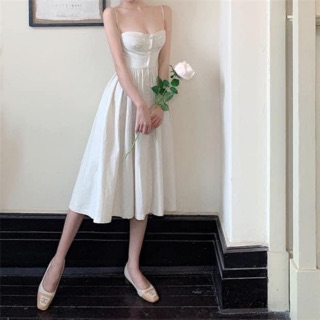 Váy trắng cúp ngực