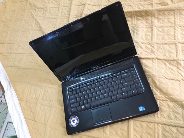 Laptop Dell 1545 đen tươi tắn đẹp tinh khôi văn phòng | BigBuy360 - bigbuy360.vn