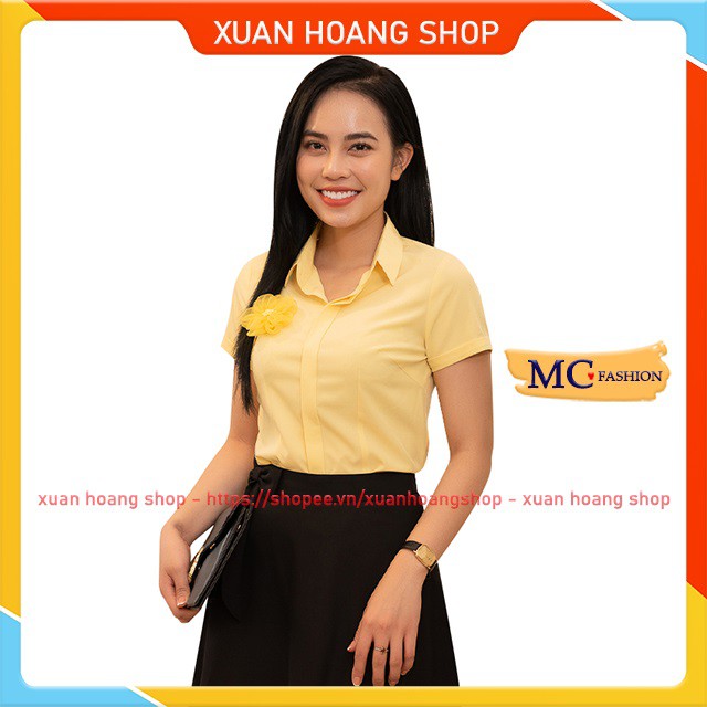 Áo Sơ Mi Nữ Cộc Tay Công Sở Đẹp Mc Fashion, Size Đủ, Chất Liệu Lụa Mát, Màu Hồng, Trắng, Vàng, Có Hoa Cài Ngực A650