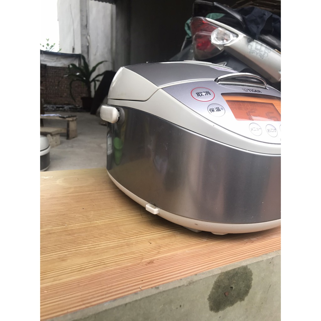 Nồi cơm cao tần Tiger 1.0l JKT-B100 đời 2013 | BigBuy360 - bigbuy360.vn