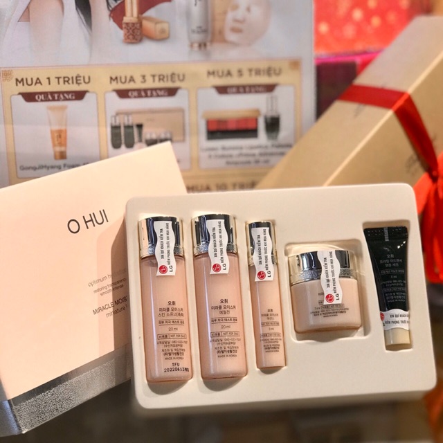 Bộ Dưỡng Ẩm Miracle Ohui Mini date 2022