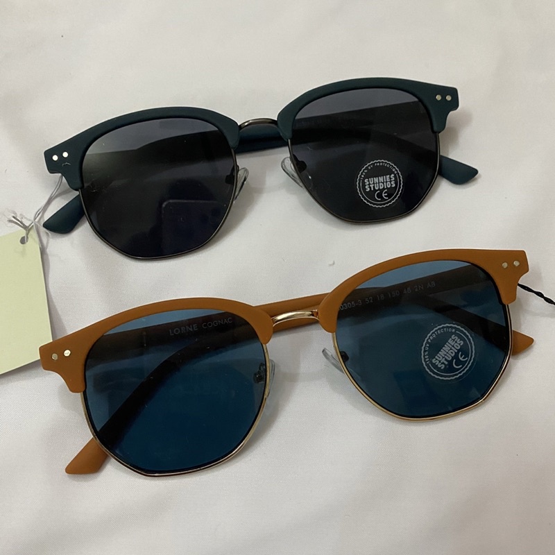 Kính mát Sunnies Studios chống tia UV400 dành cho nam nữ chính hãng có sẵn