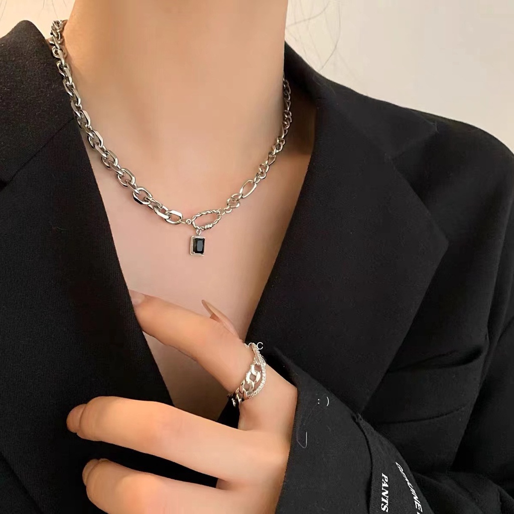 Vòng cổ Mặt Vuông Đen Đính Đá Zircon Phong Cách Hip Hop Đơn Giản Cho Nữ