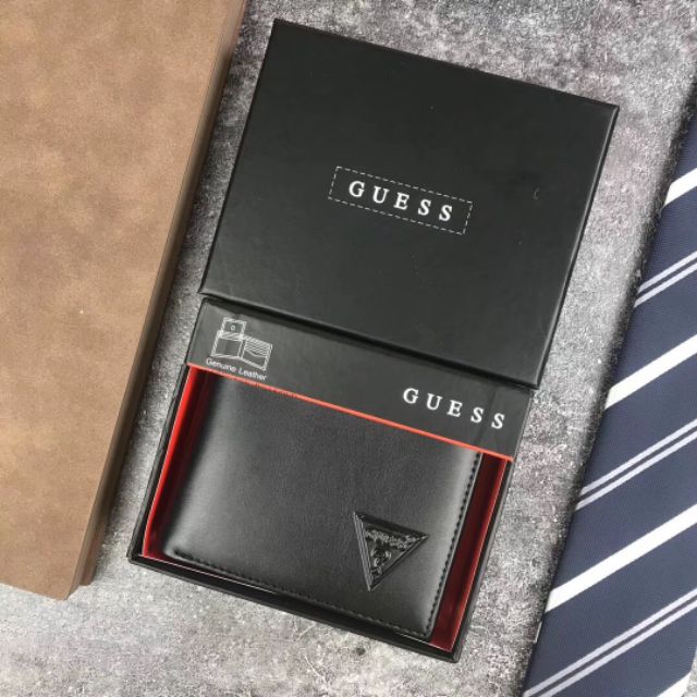 VÍ GUESS NAM