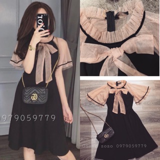 Đầm suông 2 túi phối lưới nhúng nơ cổ