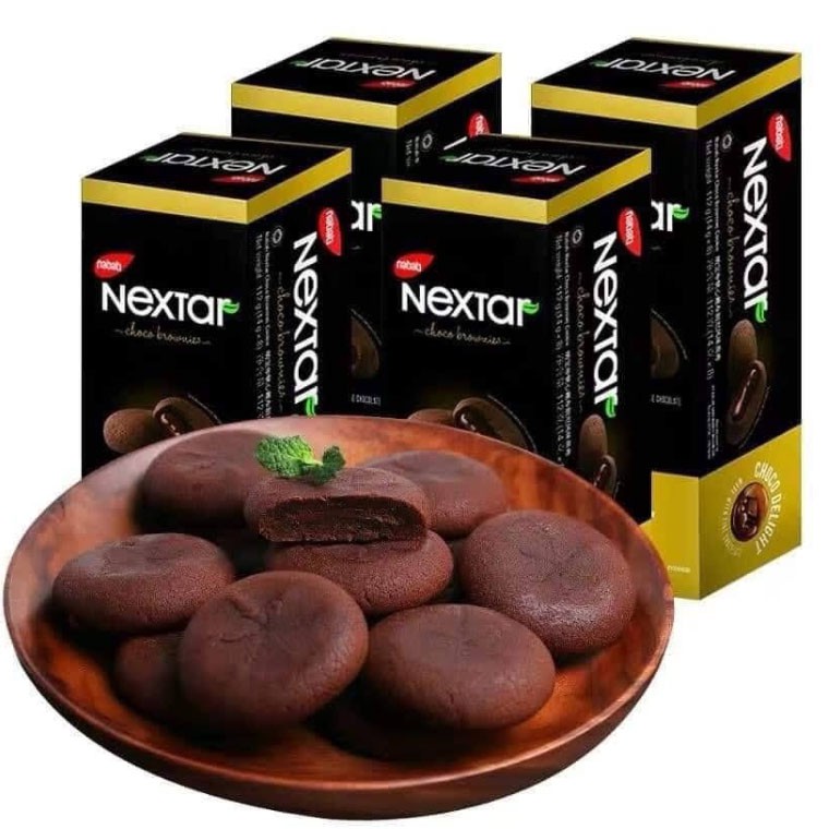 Hộp bánh Nextar nhân socola 112g