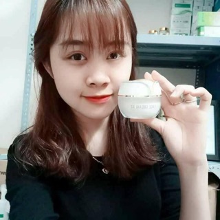 Kem face Quyên lara