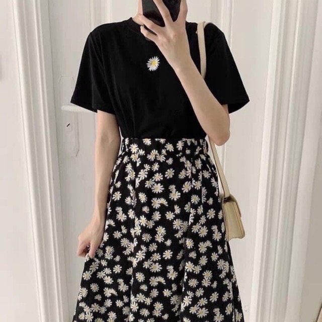 Áo thun thêu hoa cúc nhí phom rộng chất zip