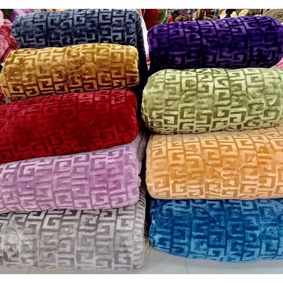 Chăn lông cừu chữ vạn đại hàn 3 lớp cao cấp 3,2kg hàng loại 1(được chọn mẫu)