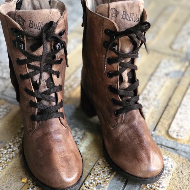 Giày bốt chiến binh hãng BUFFALO da thật size 36,5-37