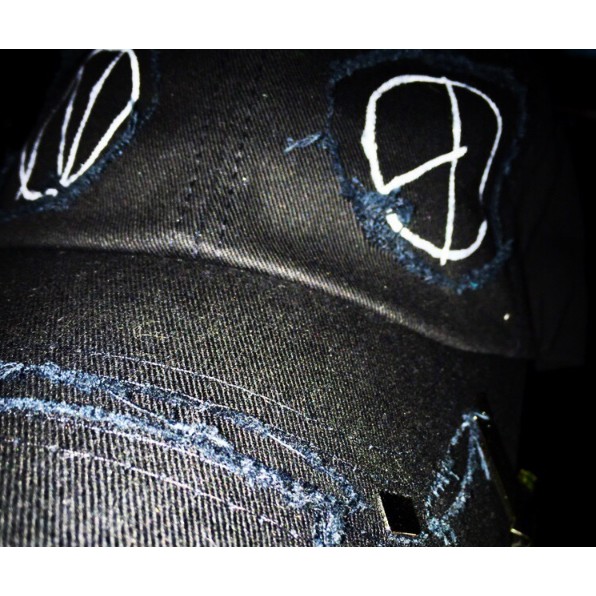Mũ lưỡi trai logo coup rách giống GDRAGON , DARA