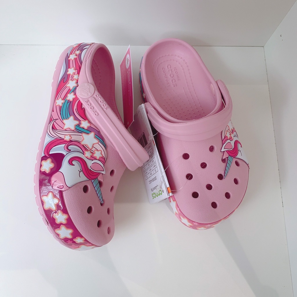 Crocs Unicorn hồng viền sao BG