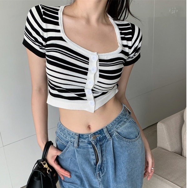 QKOOLE  Áo Thun Croptop Dệt Kim Tay Ngắn Cổ Vuông Họa Tiết Kẻ Sọc Phong Cách Hàn Quốc Thời Trang Cho Nữ
