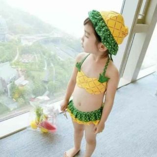 Set bikini bơi bé gái kèm mũ