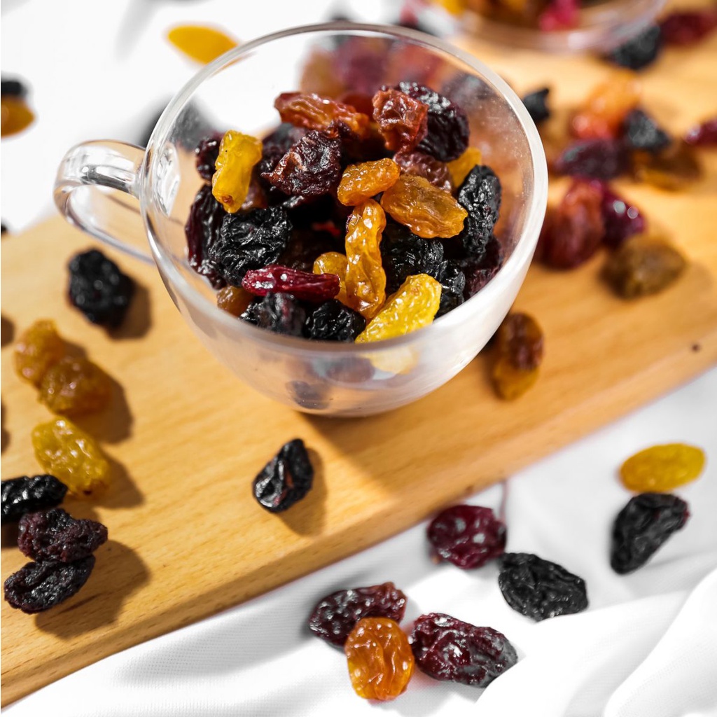 Nho Khô Mỹ Raisins Sunview 480g không hạt vị thập cẩm Lomdom foods hà nội đô ăn vặt giá rẻ