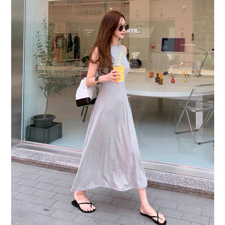 Váy xuông dáng dài qua gối V7 sát nách màu đen và ghi, chất cotton thấm hút mồ hôi