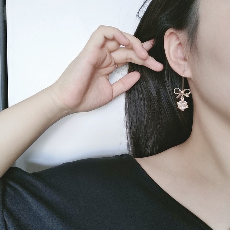 Bông tai nơ dáng dài pha lê cá tính MS64