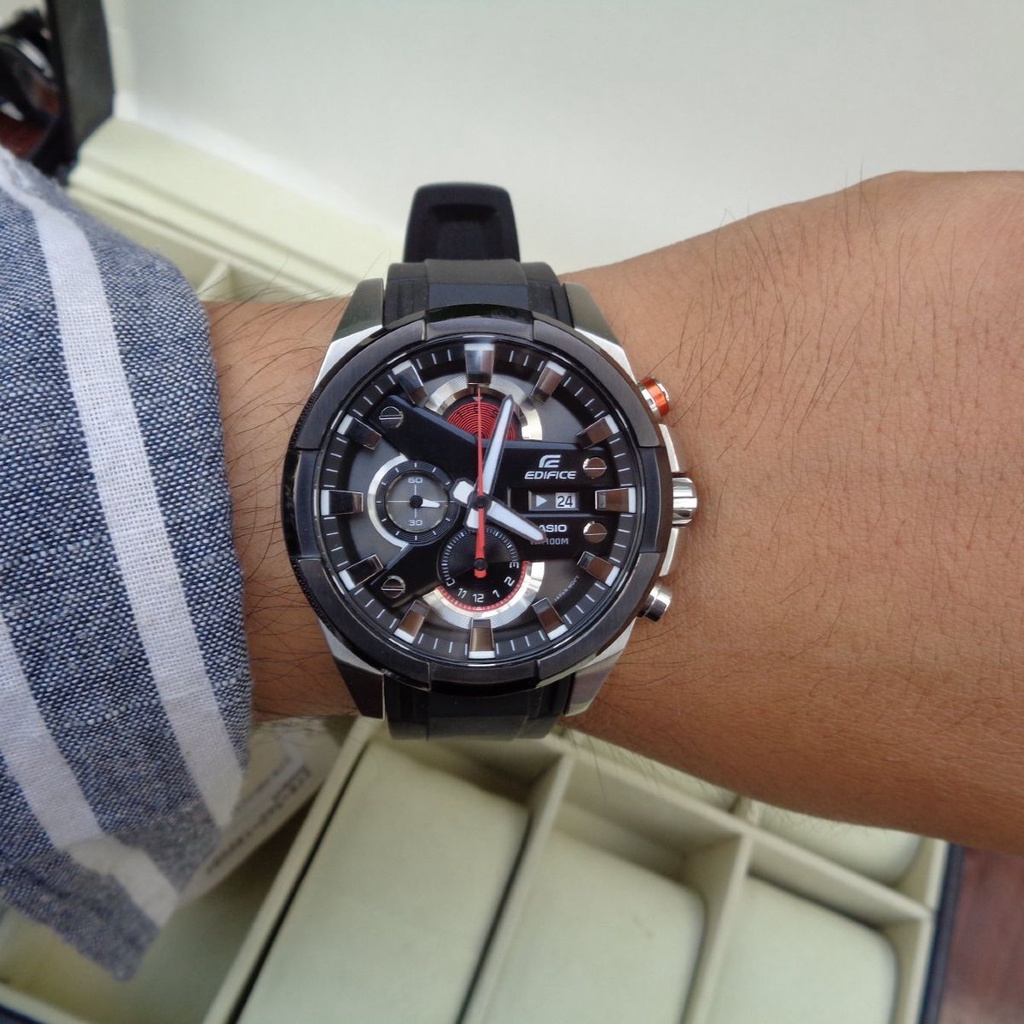 Đồng Hồ Nam Casio Edifice EFR-540-1AVUDF Dây Nhựa Màu Đen - Thiết Kế Mặt 3D chống nước độ sâu 200m bảo hành quốc tế .