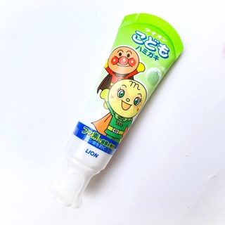 Kem đánh răng Lion Nhật Bản cho bé