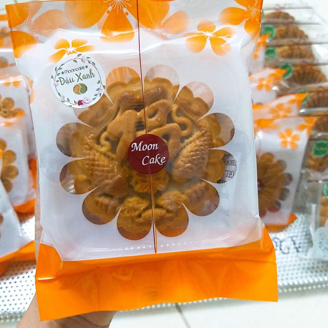 Hộp bánh trung thu 4 cái 210k (150gr/Bánh)