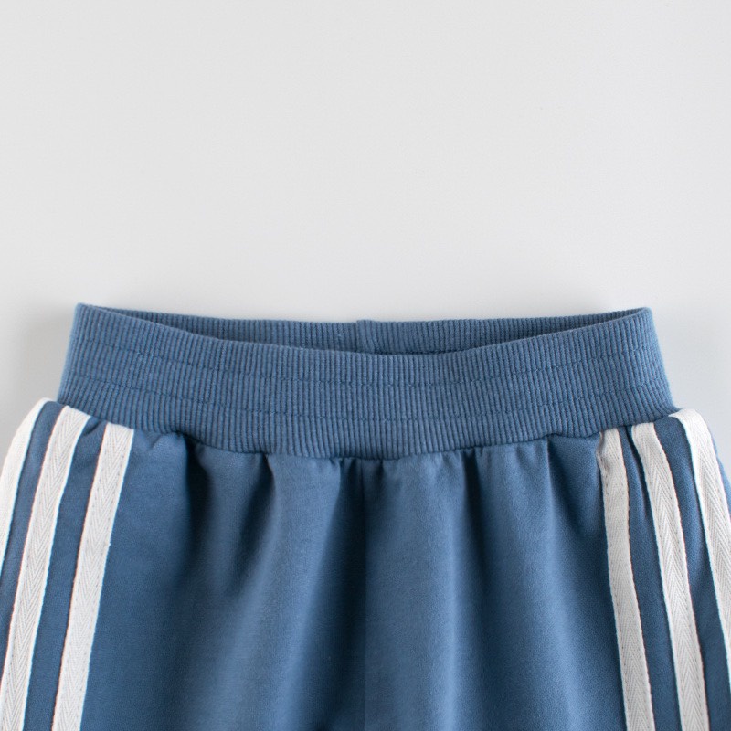 Quần thun trẻ em Kotokids quần dài bé trai chất cotton hình sọc kẻ (5203)