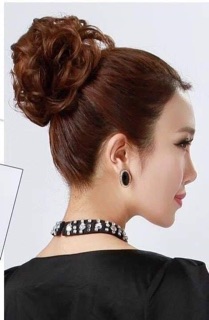 Búi xoăn tóc giả