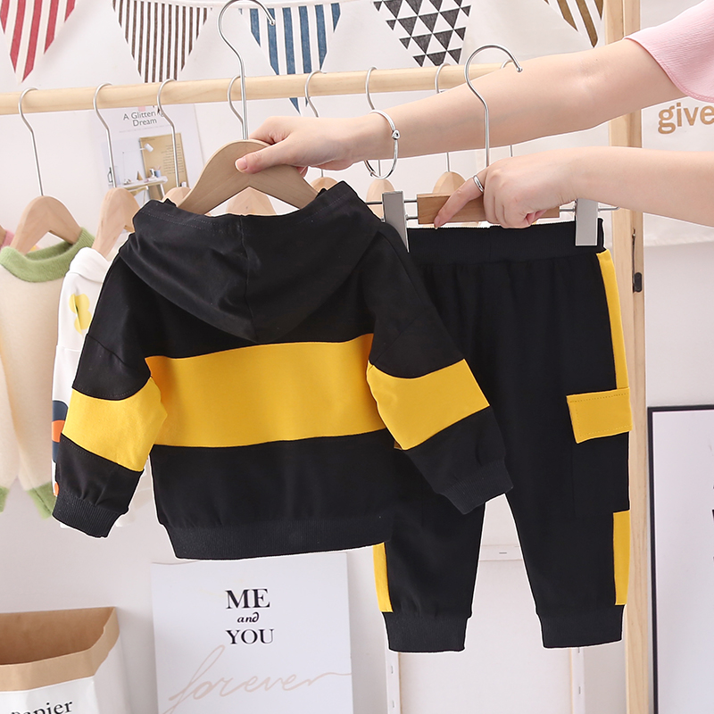 Set áo hoodie kèm quần dài in hình hoạt hình đáng yêu cho bé trai