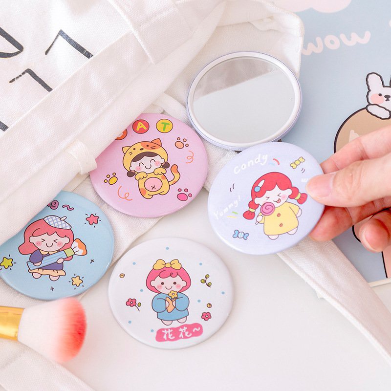 Gương mini tròn cute, gương trang điểm mini kèm lược xinh xắn, gọn gàng, tiện lợi