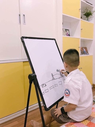 Bảng thông mình 2 mặt dành cho các bé