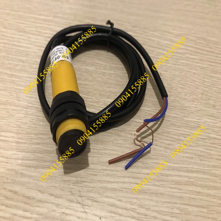 Cảm biến tiệm cận E3F-DS10Y1