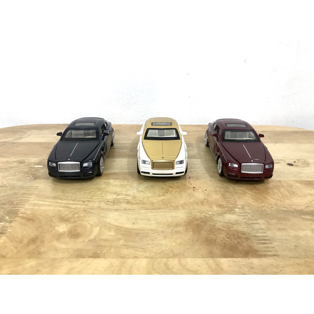 Mô hình xe Rolls Royce Wraith _ Tỷ lệ 1:32