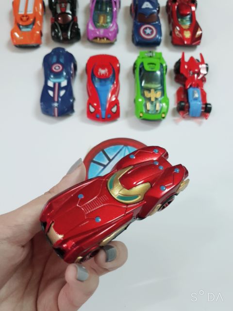 Set 10 xe sắt siêu anh hùng loại đẹp