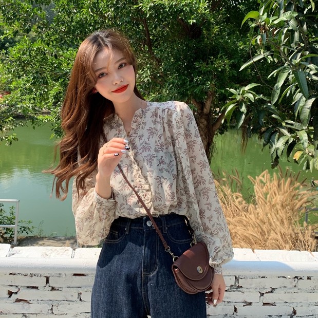 Áo Sơ Mi Chiffon Tay Dài Cổ Chữ V Họa Tiết Hoa Phong Cách Hàn Quốc Cho Nữ