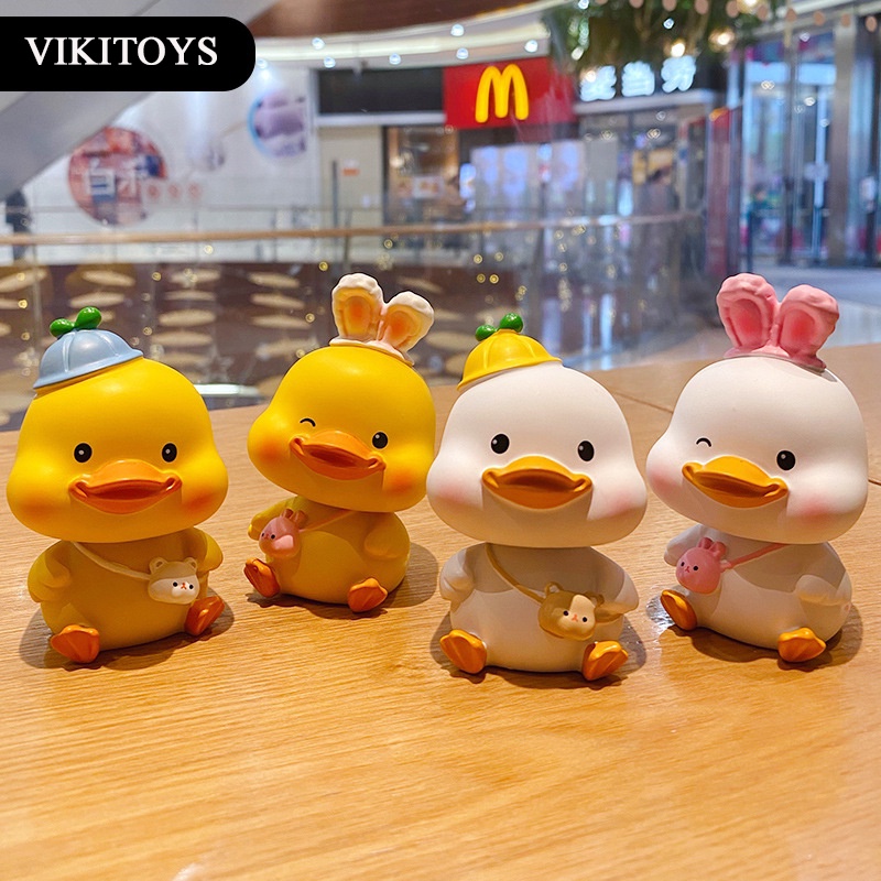 Đồ Chơi Vịt Vàng VikiToys Cute Đầu Gật Gù Lắc Lư trên Ô Tô Taplo Xe Hơi Tiểu Cảnh Trang Trí Trong Nhà Làm Quà Sinh Nhật